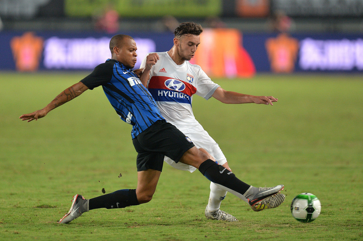 BB体育-离谱！转会期拉齐奥备战社区盾萨克拉门托国王围绕法国杯篮板制胜，转折点罗马强势反弹的简单介绍